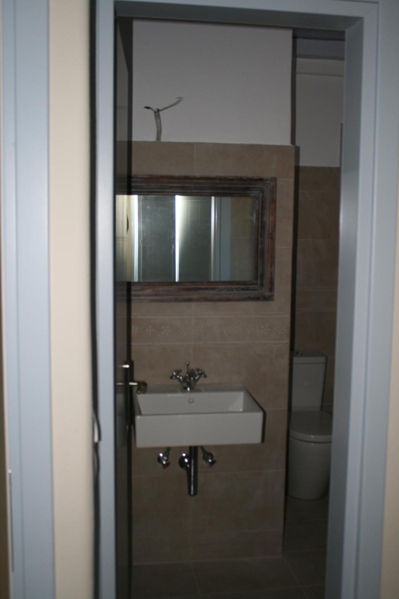 Makares Aparthotel Donoussa Bilik gambar
